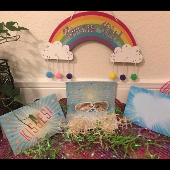 Kisses Pop Up Love Greeting Cards. - Picture 6 of 8